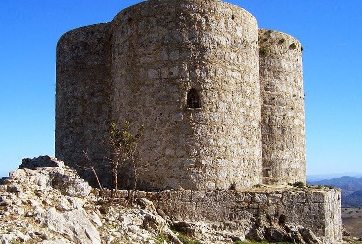 Castillo de Cote, Spain
